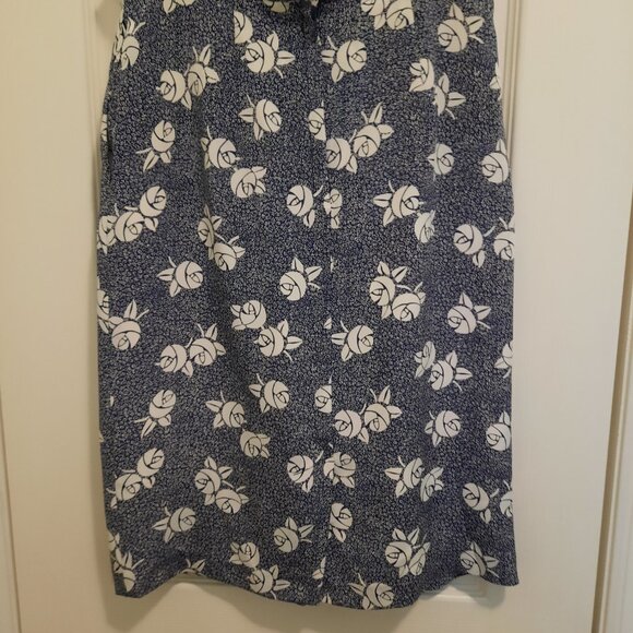 100% Polyester With Side Pockets And Fully Lined Skirt - Picture 2 of 4